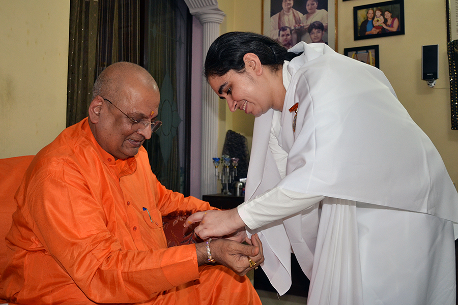 Rakhi Celebrations with the Owners, Editors of News Channels in Delhi & Noida