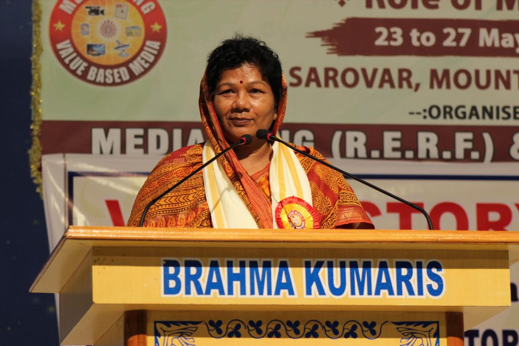 Media Conference Plenary Session 2- स्प्रीचुअल इटेलीजेंस बनाम आर्टिफिशिअल विषय पर खुला सत्र